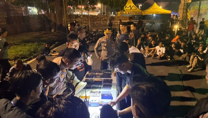 808 Ponsel Ditemukan dan Dikembalikan kepada Pemiliknya di Anakapalli
