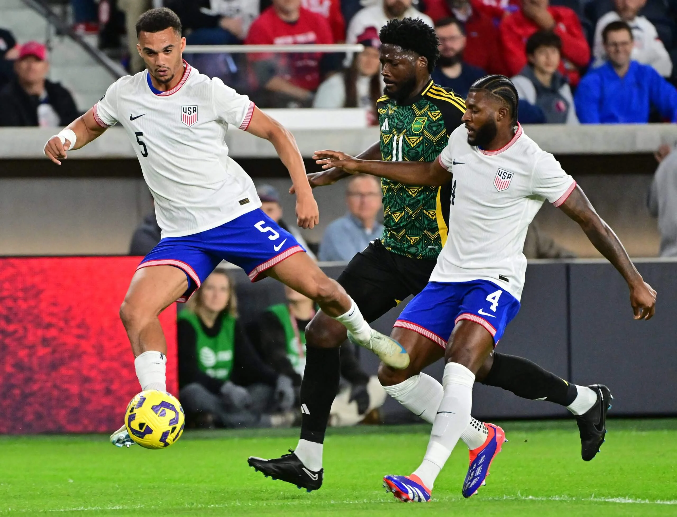 Antonee Robinson dan USMNT Siap Menghadapi Tantangan di Piala Dunia 2026