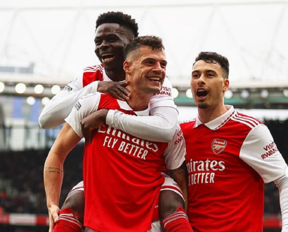 Arsenal Menangkan Liga Inggris 2025/26, Sementara Porto Alegre Saksikan Keajaiban di Atas Langit
