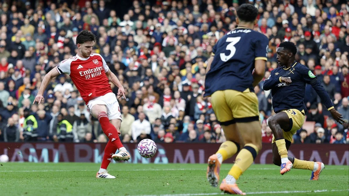 Arsenal Puncaki Klasemen London Derby, Ismaila Sarr Dinobatkan sebagai Pemain Terbaik Crystal Palace