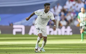 Aurelien Tchouameni Jadi Incaran Manchester United, Florentino Perez: Dia Akan Bertahan di Real Madrid