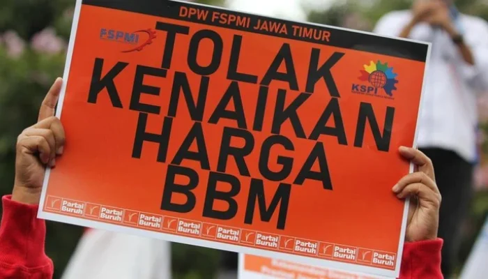 BEM UI Gelar Demo di Bundaran HI, Tuntut Pemerintah Turunkan Harga BBM dan Hentikan Program MBG