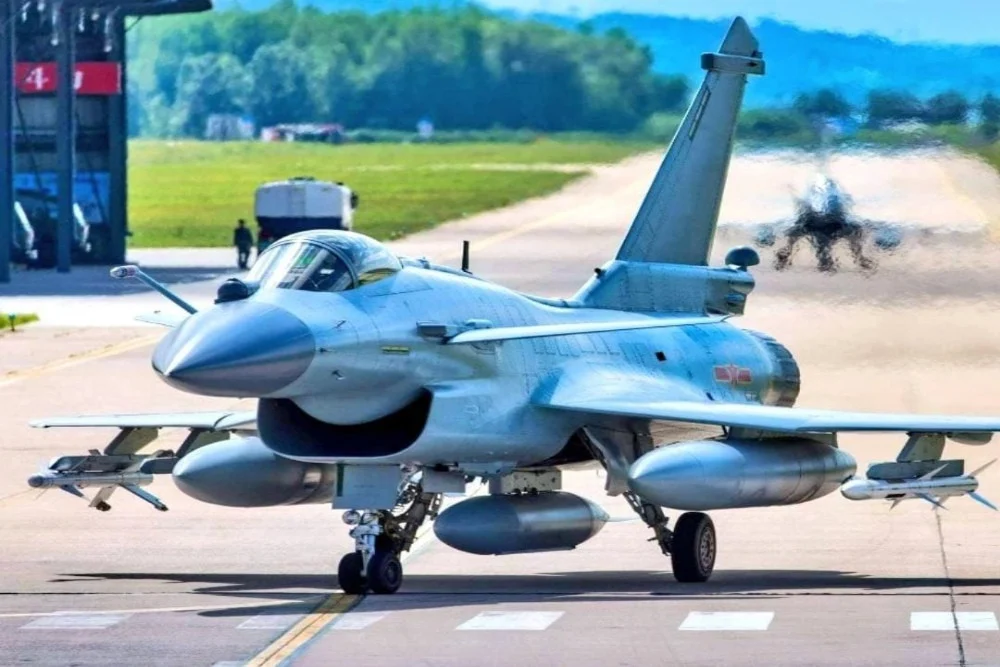 Chengdu J-10 dan Li-Ning: Dua Contoh Kesuksesan Tiongkok dalam Teknologi dan Olahraga