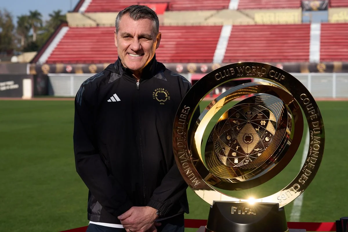 Christian Vieri dan Legenda Sepak Bola Dunia di Museum FIFA