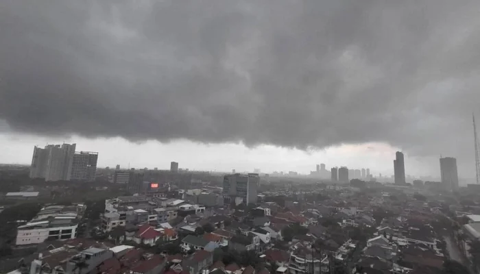 Cuaca Bandung Hari Ini: Berawan dan Sejuk, Warga Diimbau Waspada