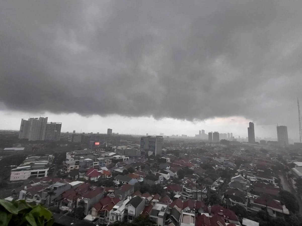 Cuaca Bandung Hari Ini: Berawan dan Sejuk, Warga Diimbau Waspada