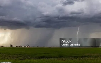 Cuaca Ekstrem Melanda Amerika Serikat, Badai Petir dan Banjir Melanda Texas