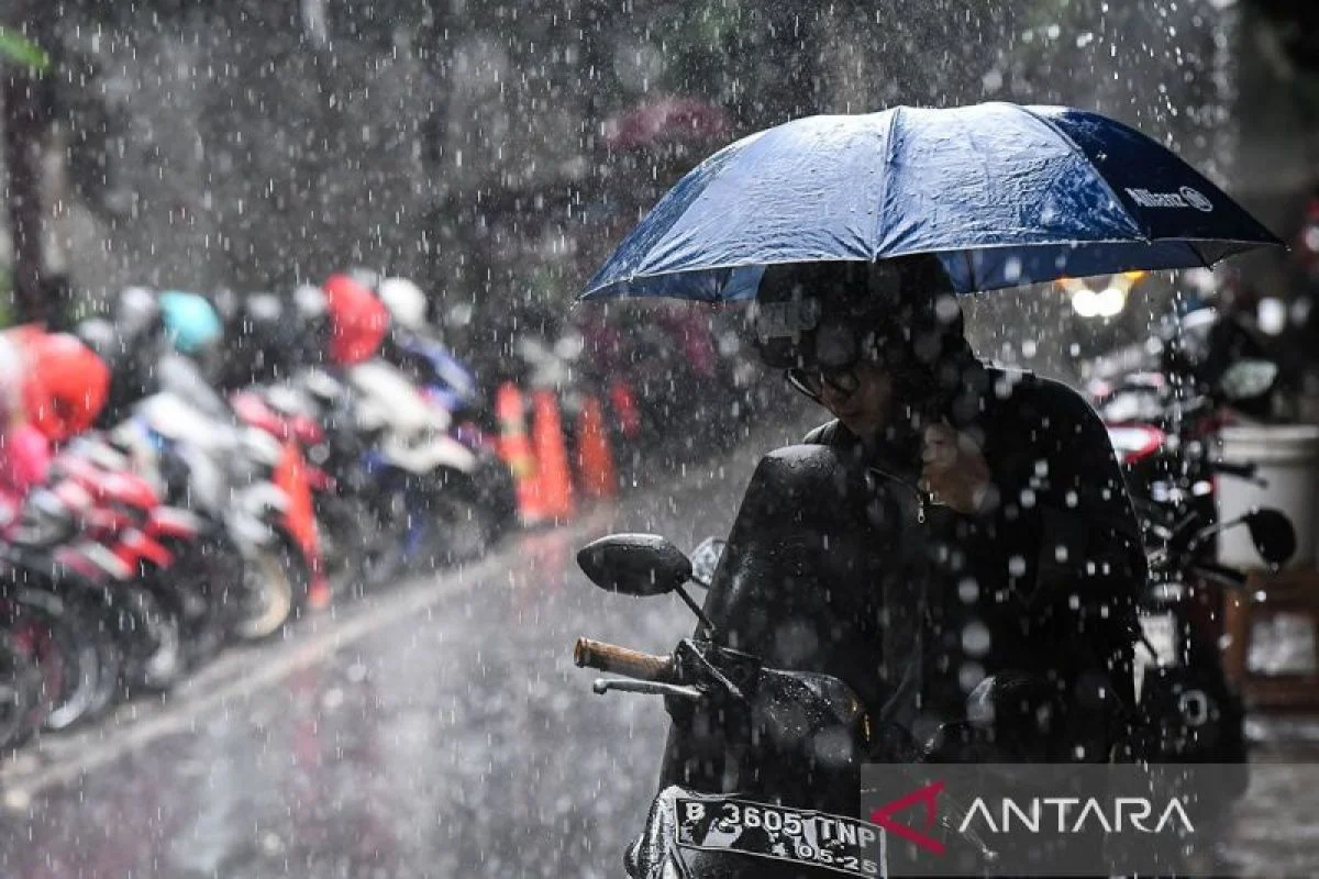 Cuaca Hari Ini: Jakarta dan Banten Berpotensi Hujan, Cirebon dan Bali Cerah Berawan