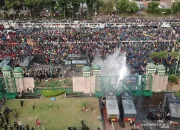 Demo Mahasiswa di Blitar Ricuh, Mahasiswa dan Polisi Terlibat Bentrokan