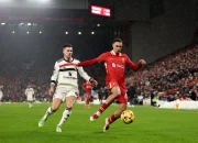 Diogo Dalot dan Trent Alexander-Arnold: Duel Bek Kanan yang Dinantikan di Manchester United