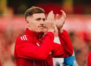 Elliot Anderson Jadi Sorotan,MU dan Manchester City Berebut Tanda Tangan Pemain Muda Ini