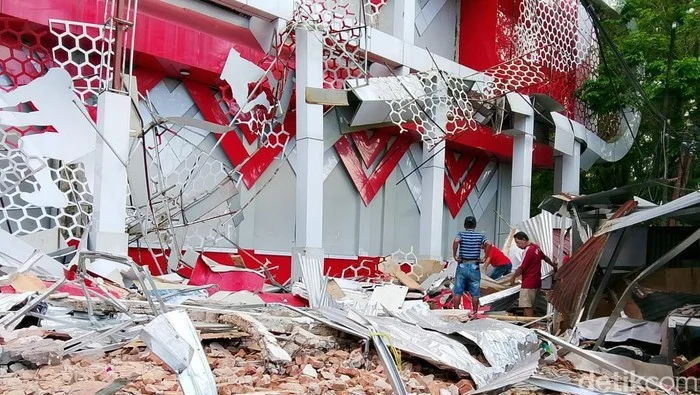 Gempa M 7,7 di Sangihe: BMKG Akhiri Peringatan Tsunami, Puluhan Bangunan Rusak