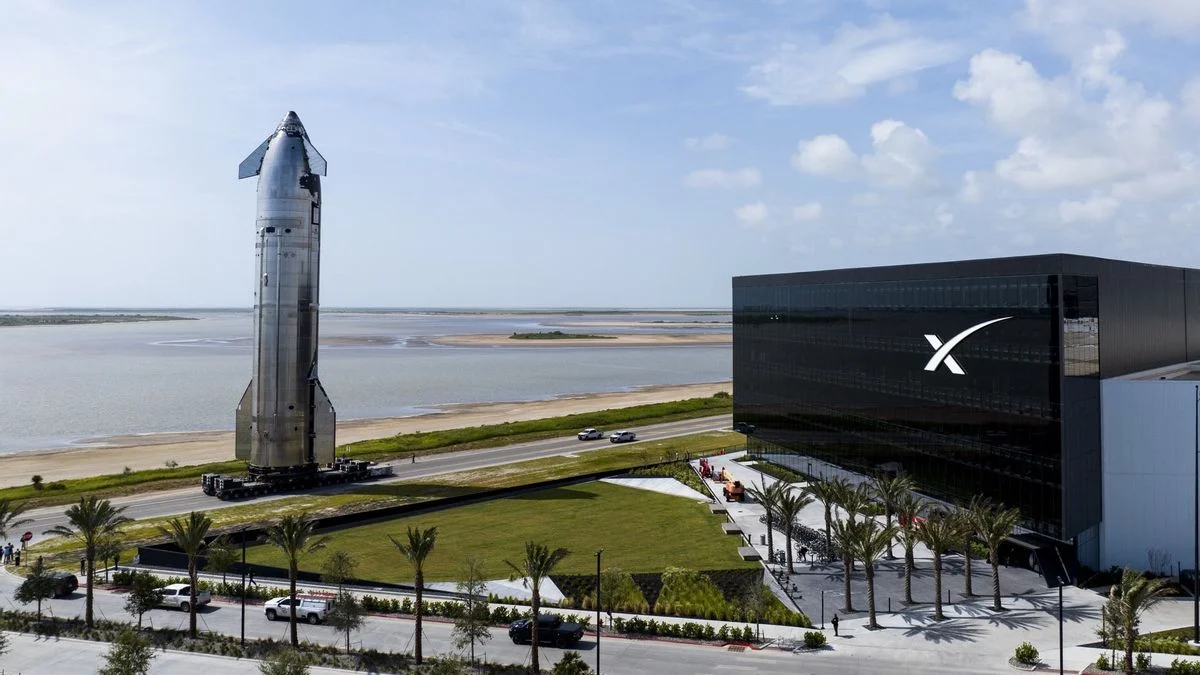 Google Teken Kesepakatan dengan SpaceX untuk Kapasitas Komputasi