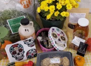 Hari Kemeriahan Anak Kambing di River Valley Farmers' Market