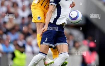 Jan Paul van Hecke, Pemain Belakang yang Diburu Tottenham Hotspur