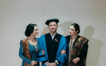 Keluarga Hermansyah Kompak Wisuda Bersama di Universitas Airlangga, Ashanty Raih Gelar Doktor