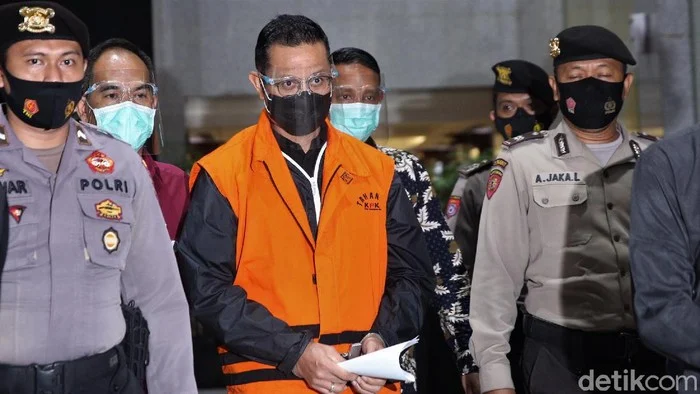 Kemensos Terlibat dalam Berbagai Kasus, dari Korupsi Bantuan Bencana hingga Militerisasi Sekolah Rakyat
