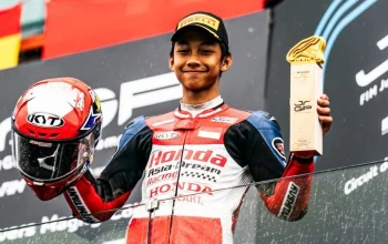 Kiandra Ramadhipa Raih Kemenangan Pertama di Moto3 Junior Portugal 2026