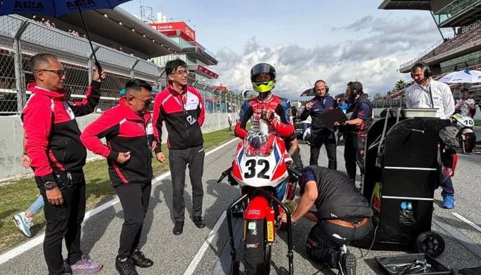 Kiandra Ramadhipa Tantang Angin Ekstrem di Sirkuit Estoril Moto3