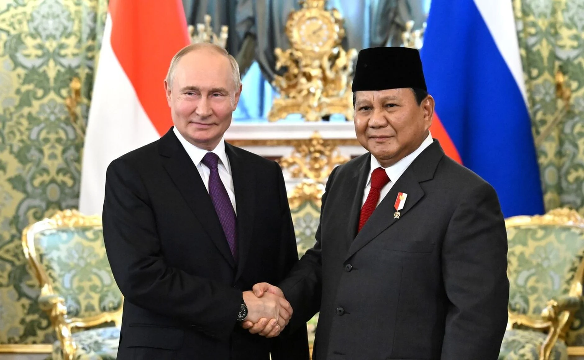 Kontroversi Kunjungan Presiden Prabowo Subianto ke Luar Negeri: Investasi Rp 2.430 Triliun, Benarkah?