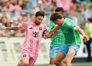Lionel Messi Pencetak Hattrick, Tapi Aksi Aïssa Mandi Jadi Sorotan