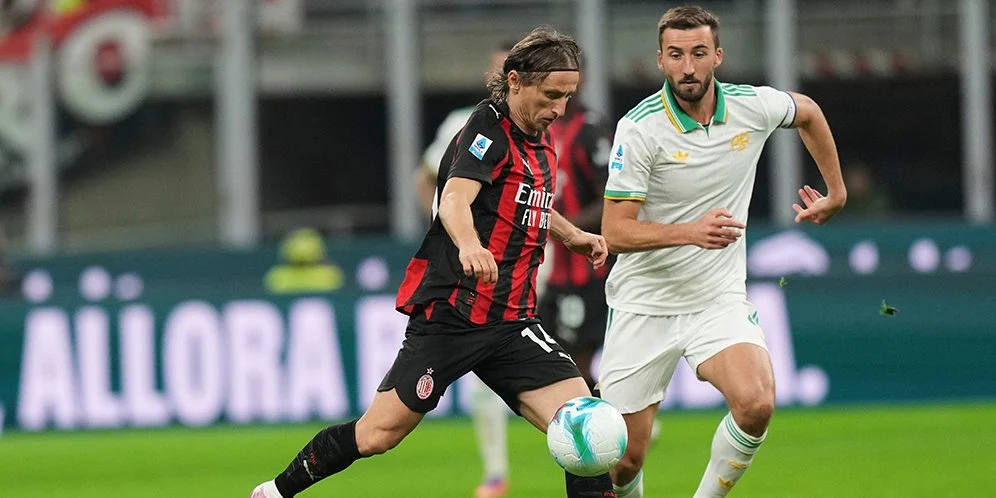 Luka Modrić dan Mike Maignan Jadi Sorotan di AC Milan: Dari Maestro Tengah hingga Kiper Andalan