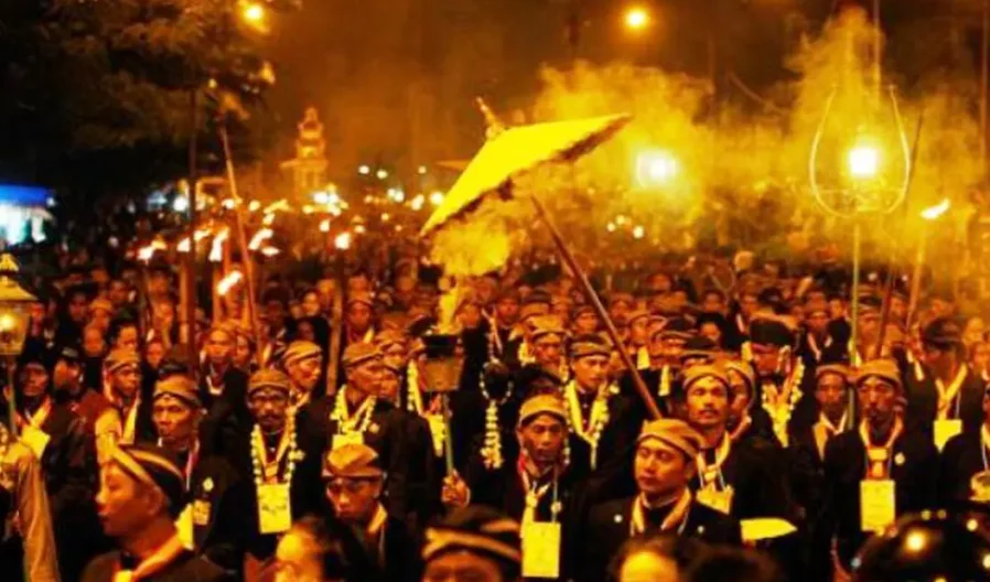 Mengenal Tradisi dan Pantangan Malam 1 Suro, Tahun Baru Islam 1448 H