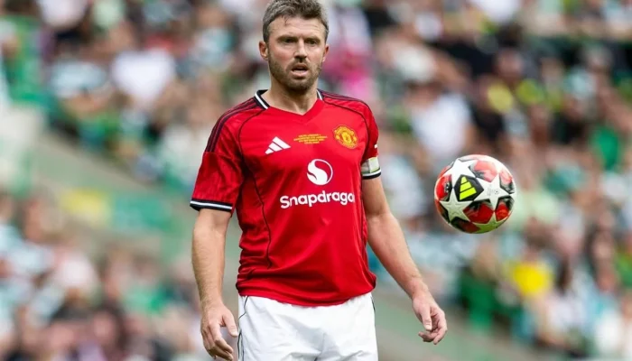 Michael Carrick Siap Bentuk Manchester United Baru: Dari Pemain Muda Hingga Strategi Transfer