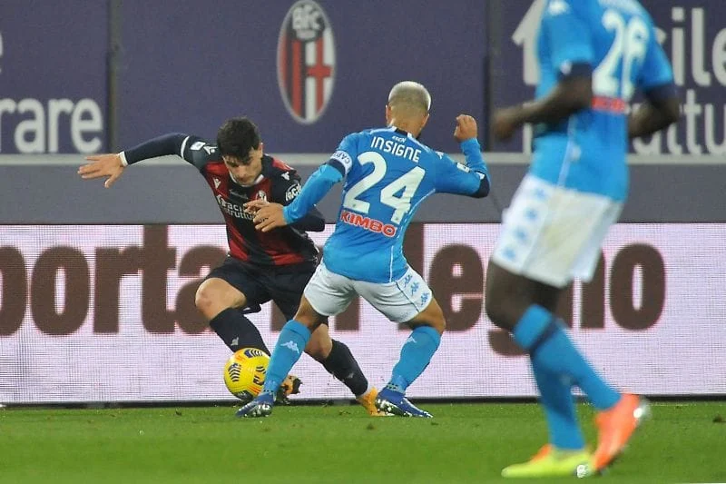 Napoli vs Bologna: Pertarungan Sengit di Serie A