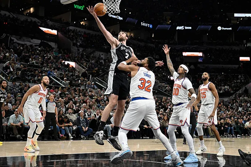 New York Knicks vs San Antonio Spurs: Knicks Pulang Dengan Kemenangan
