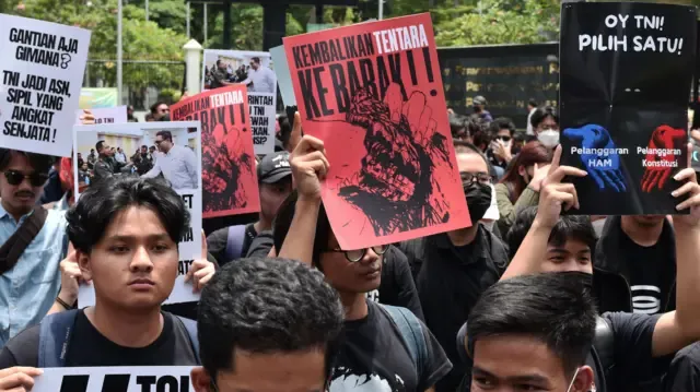 Pemerintah Hadapi Kritik Mahasiswa, Demo Meluas di Jakarta