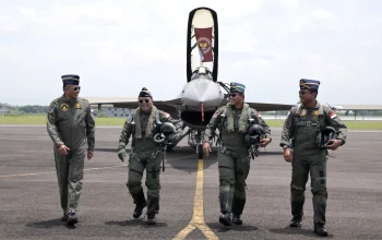 Penerbang TNI AU Tunjukkan Kemampuan di Langit Kalimantan Selatan