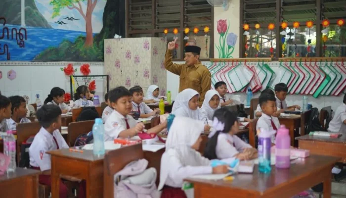 Penerimaan Murid Baru di Jawa Timur: Antara Keberhasilan dan Tantangan