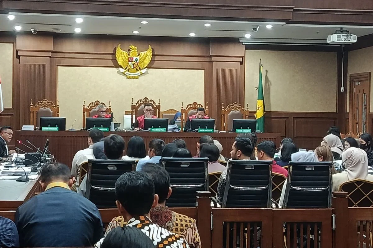 Pengadilan Negeri Menghadapi Berbagai Kasus, dari Penipuan hingga Korupsi