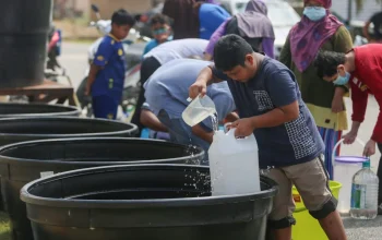 Pengelola PG Menghadapi Masalah Air dan Pendidikan Mengalami Kemajuan