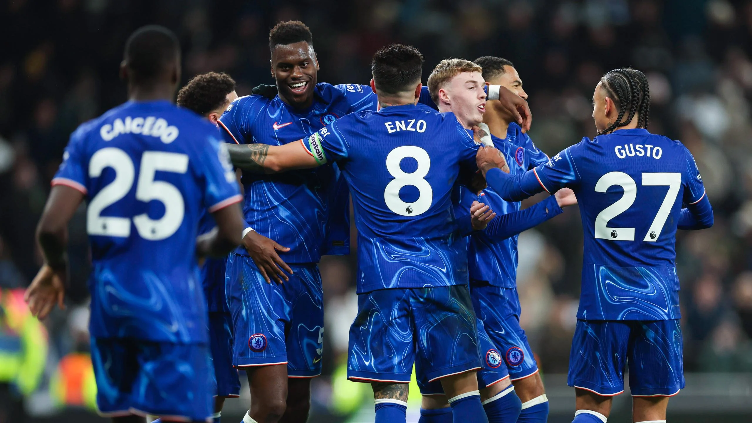 Perebutan Pemain Bintang: Chelsea, Tottenham, dan Manchester United Berebut Dusan Vlahovic