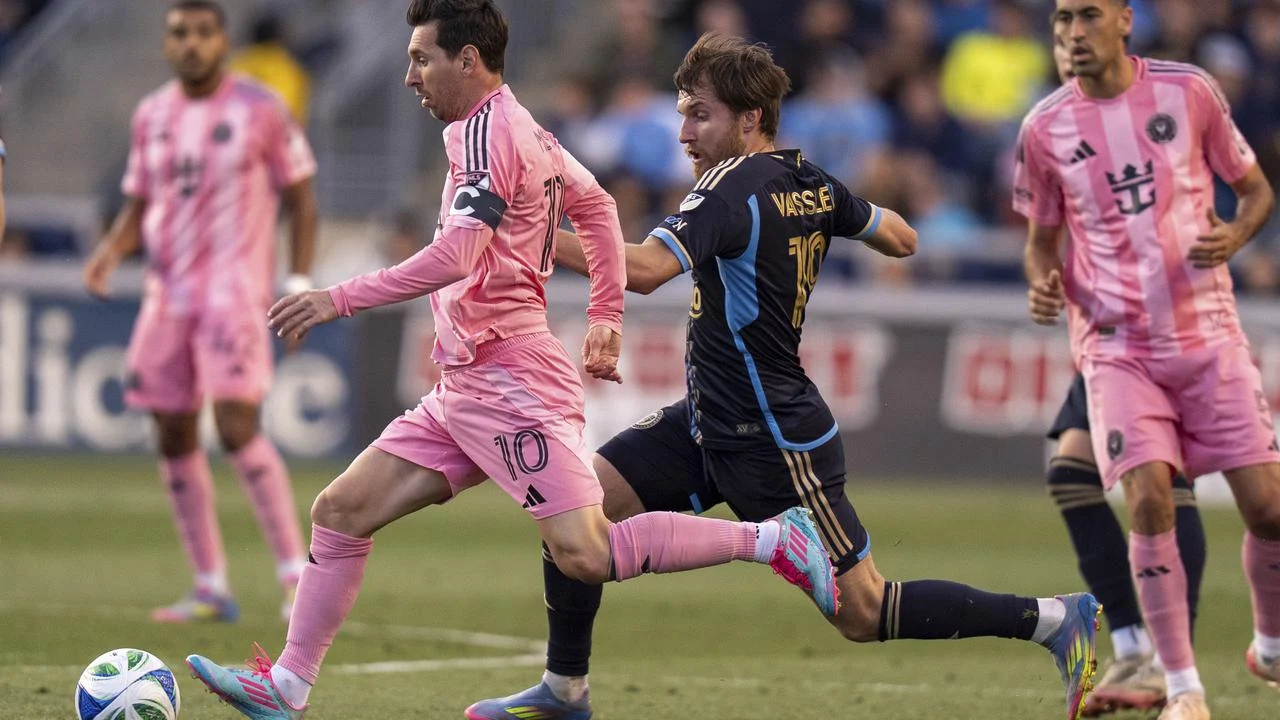 Pertandingan Sengit Inter Miami vs Philadelphia Union: Messi dan Ronaldo di Pusat Perhatian