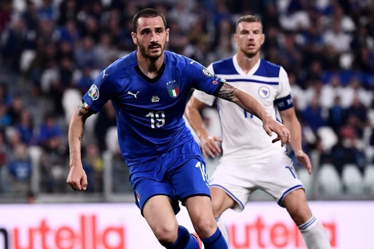 Pertandingan Sengit: Italia vs Yunani dan Drama di Lapangan