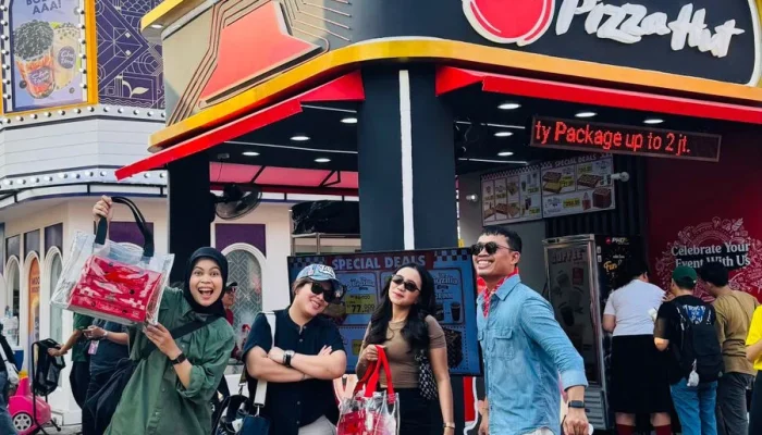 Pizza Hut dan Wal-Mart Hadir di Cassville