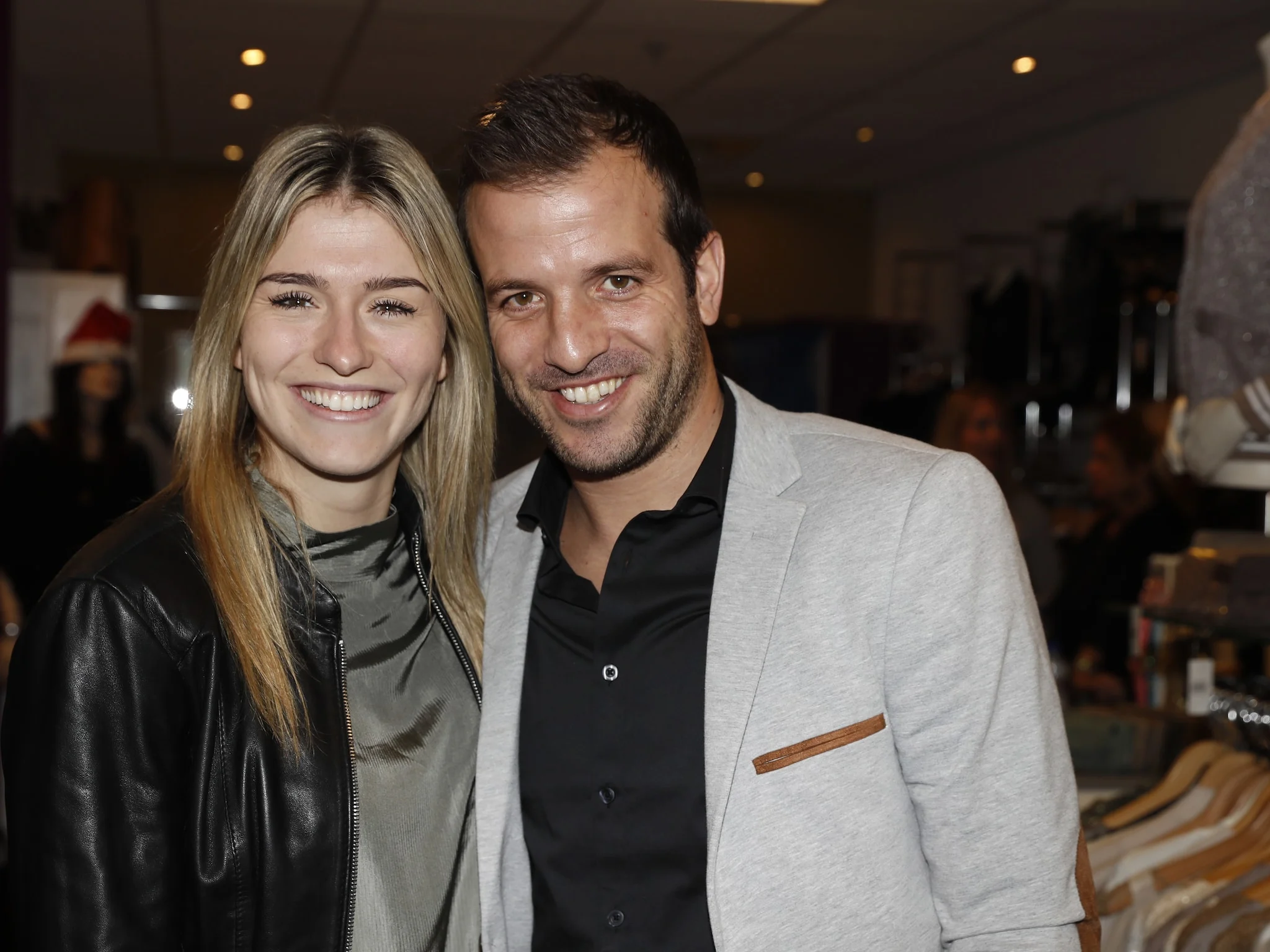 Rafael van der Vaart Mengundurkan Diri Setelah Mengeluarkan Perkataan Rasis