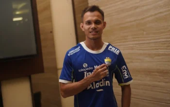 Rezaldi Hehanusa Akhiri Masa Bakti di Persib Bandung, Kemana 'Bule' Akan Bermain?