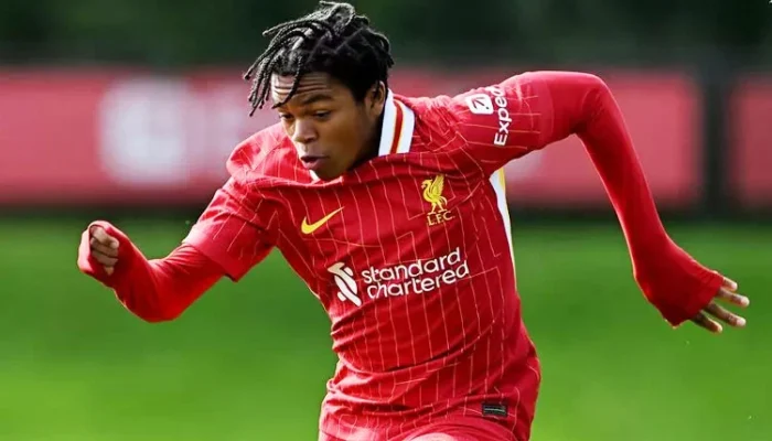 Rio Ngumoha: Liverpool Tegaskan Pemain Muda Ini Tidak Dijual
