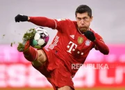 Robert Lewandowski: Legenda Sepak Bola yang Siap Mengukir Sejarah Baru