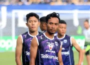 Robi Darwis Resmi Tinggalkan Persib: Mencari Tantangan Baru dan Membuka Lembaran Baru