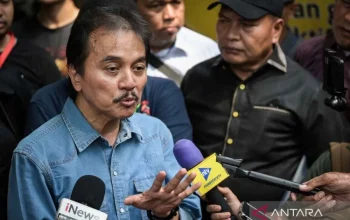 Roy Suryo Ditangkap Polisi Terkait Kasus Ijazah Palsu Jokowi, Hotman Paris Minta Tahanan Rumah