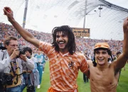 Ruud Gullit Mengungkapkan Perasaannya Terhadap Imigrasi dan Sepak Bola