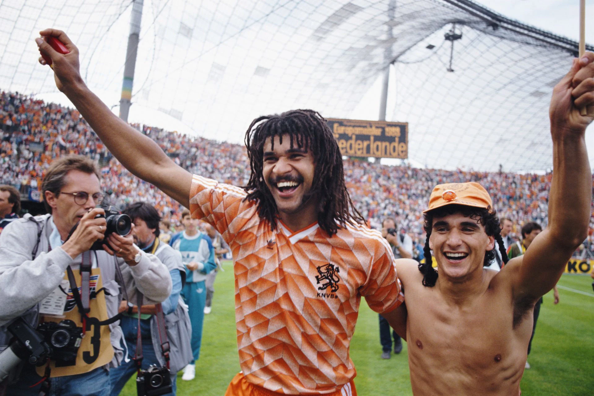 Ruud Gullit Mengungkapkan Perasaannya Terhadap Imigrasi dan Sepak Bola
