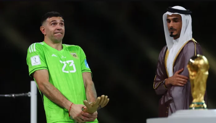 Santiago Beltrán Membuat Debut di Seleksi Argentina dan Dapat Pujian dari Dibu Martínez