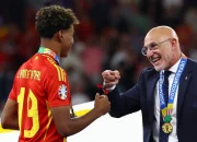 Spanyol Pamer Kemewahan, Lamine Yamal dan Mikel Oyarzabal Jadi Bintang