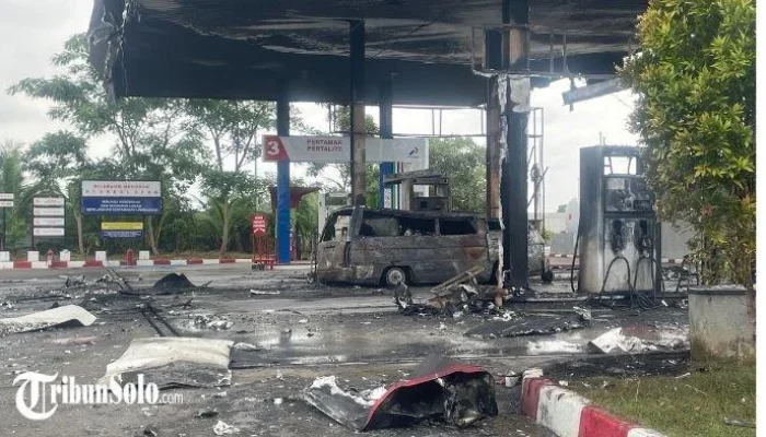Stasiun Pengisian Bahan Bakar Umum (SPBU) Mengalami Kendala, Dari Antrean hingga Kebakaran